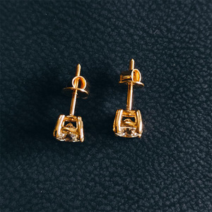 ต่างหูเพชรเม็ดเดี่ยวทรงทันสมัยทอง 14K เพชรเพาะเลี้ยง |   เครื่องประดับทำมือสำหรับผู้หญิง |   ของขวัญสำหรับงานปาร์ตี้ |   ขายส่งจากโรงงานโดยตรง - Product Image 3