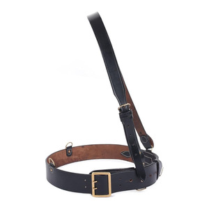 Ceinture croisée classique en cuir marron avec sangle réglable et finition haut de gamme - Product Image 1