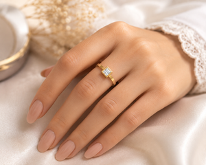 Bague de fiançailles en or jaune massif 9 carats avec diamant taille princesse, bague solitaire classique en or jaune pour femme - Product Image 6