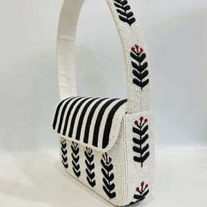 Bolso de Mano con Cuentas y Bordado Geométrico de Perlas Hecho a Mano, Moderno y a la Moda, Multicolor, para Primavera/Verano, para Fiestas, Marca HUSSAIN CRAFTS - Product Image 1