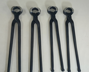 Outil de démontage de fer à cheval à tête plate, modèle spécial diamant, revêtement noir, en acier forgé durable, pour l'équipement d'entretien des sabots - Product Image 1