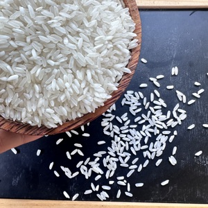 Riz blanc à grains longs le plus vendu, 5% de brisures, stock en vrac, vente en gros, fournisseur exportateur Vietnamien pour importateurs, distributeurs, OEM ANNA DO - Product Image 3