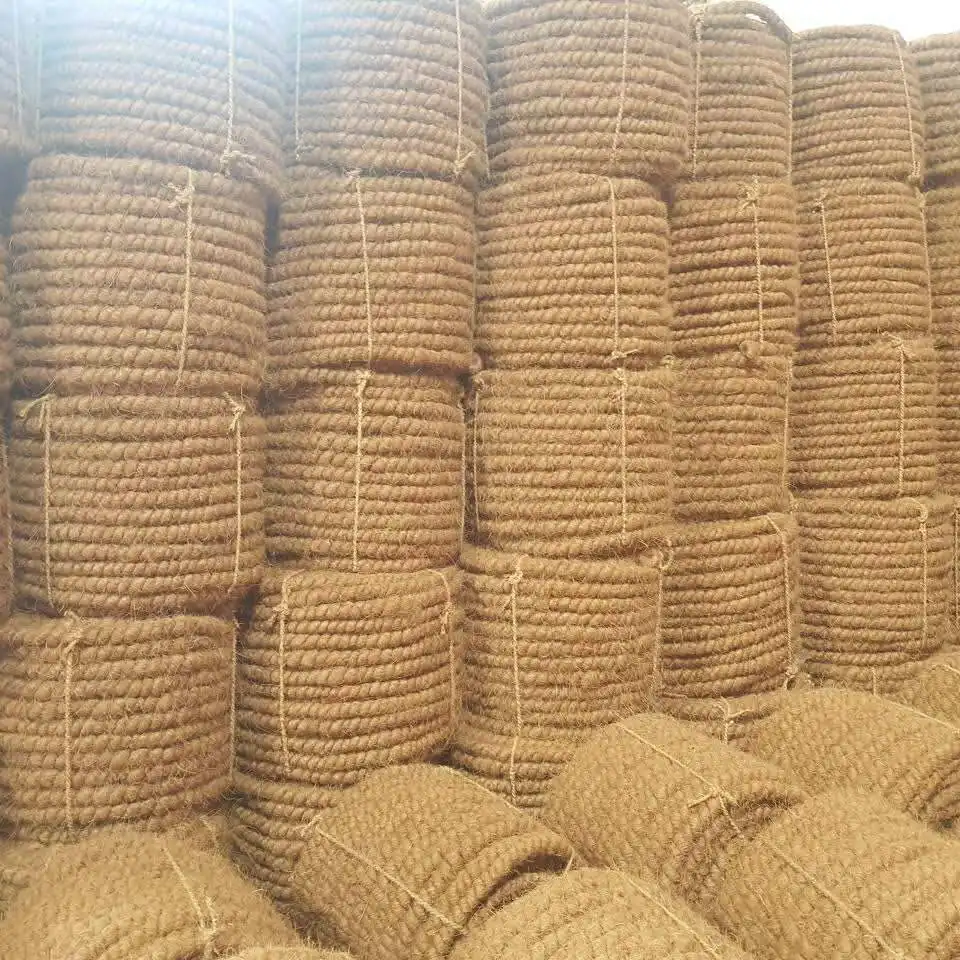 Estera de fibra de coco más vendida de Vietnam estera de fibra de coco para pavimentación al aire libre con precio de fábrica de coco natural