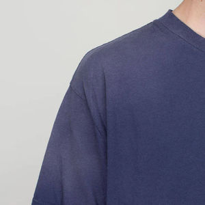 Camiseta de Hombre de Alta Calidad ODM, 120g, Cuello Alto, Teñida, 100% Poliéster, Efecto Desgastado por el Sol, Lavado Ácido, Talla Grande - Product Image 4