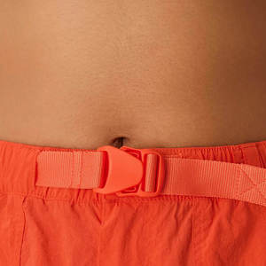 Shorts suaves y ligeros para mujer, diseñados para un estilo de vida activo, entrenamientos en el gimnasio y uso diario informal. - Product Image 6