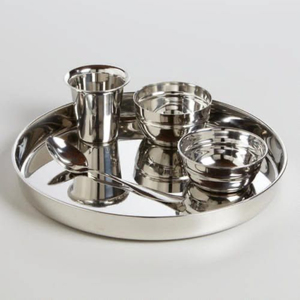 Service de table en laiton pur fait main, ensemble de luxe Maharaja Thali avec finition dorée polie, non toxique, écologique, vaisselle artisanale indienne - Product Image 3