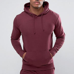 Chándal elegante para hombre, ideal para entrenamientos, viajes y uso casual, diseño atlético, costuras de alta calidad, ajuste cómodo y movimiento flexible. - Product Image 4