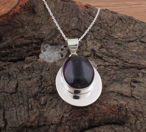Colgante de Amatista Púrpura Natural Vintage, Plata de Ley 925 Chapada en Platino, Joyería de Piedra Hecha a Mano con Desintoxicación Digital, Energía Reiki - Product Image 2