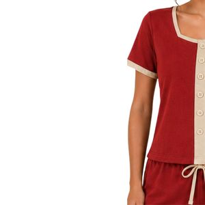 Conjunto de dos piezas de pantalones cortos rojos y beige para mujer, top con botones y cuello cuadrado, estampado geométrico minimalista, ropa informal de verano de algodón para estar en casa - Product Image 3