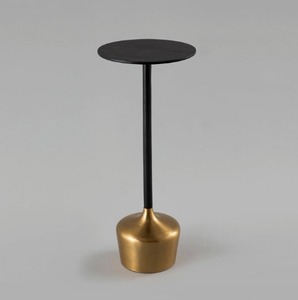 Table d'appoint pliante en fer, mobilier d'appoint portable en métal pour balcon, patio, camping, chambre, salon, événements en plein air - Product Image 1