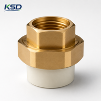Adaptateur fileté en laiton haute pression certifié ISO CE PN16 pour soudure à solvant, raccord fileté U-PVC