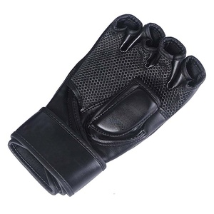 ถุงมือ MMA แบบใหม่สำหรับฝึกซ้อมระดับมืออาชีพ ขายดี คุณภาพสูง ถุงมือ MMA แบบไร้นิ้ว ทำจากหนังแท้ 100% - Product Image 4