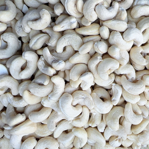 Manufacturing Raw Cashew Nuts Cashew Nuts Roasted Cashew Nuts Wholesale Exported To Asia, EU, Middle East - Product Image 1