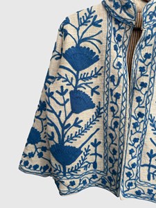 Veste à col roulé brodée à la main avec des motifs floraux, manches longues, en coton, taille plus, style ample pour femmes, vêtements d'automne - Product Image 2
