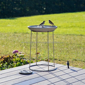 Bebedero para pájaros de metal, artículo decorativo para jardín, construcción duradera, acabado resistente al óxido, ideal para paisajismo exterior. - Product Image 4