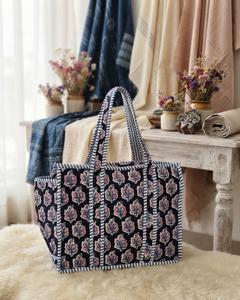 Sac fourre-tout vintage en coton peint à la main pour femme avec fermeture éclair, grande capacité, sac à bandoulière pour la plage et l'usage quotidien - Product Image 1