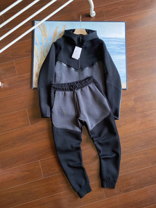 Ensemble de survêtement en molleton doux pour homme, haut à capuche et pantalon de jogging de qualité supérieure - Product Image 2