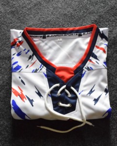 Camiseta de Hockey sobre Hielo al por Mayor para Hombre, Manga Larga, Sublimada, Cuello en V, Absorbe la Humedad, Anti-UV, Verano, Malla de Algodón/Fibra de Bambú - Product Image 2