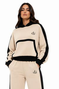 Ensemble de survêtement décontracté pour femme, tons neutres, avec panneaux contrastants sur la capuche et les manches, et pantalon droit décontracté – Fabricant en marque blanche - Product Image 3