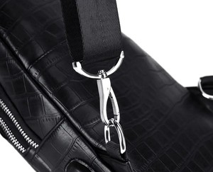 Bolso de pecho de nailon para hombre, bandolera ligera, duradera, para viaje, bolsa de hombro, almacenamiento compacto, bolsa de transporte diaria ajustable - Product Image 3