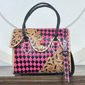 Sac fourre-tout élégant en cuir de vachette véritable, fait main, grand format, avec motif à carreaux, sac à main pour femmes - Product Image 4