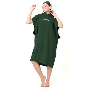 Albornoces de Playa de Lujo con Diseño Personalizado, Venta al por Mayor OEM, 100% Algodón de Rizo, Albornoces de Playa Personalizados Súper Absorbentes en Oferta - Product Image 1