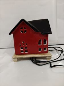 Cabaña decorativa de madera - Product Image 3