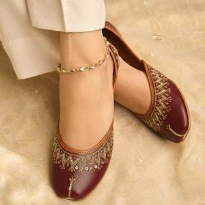 Comfortable Ethnic Footwear Fashion Women Khussa Pumps Handmade Ethnic Traditional Pakistani Flats Comfortable Ladies Shoes - Product Image 4