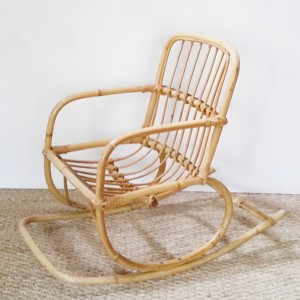 Silla mecedora de madera para niños pequeños, muebles infantiles sostenibles, suministro al por mayor de sillas mecedoras de ratán - Product Image 4