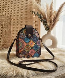 Bolso Bandolera de Piel Sintética con Diseño Bohemio de Dibujos Animados, Cierre de Cremallera, Ecológico, Capacidad de 1L, para Mujer, Ideal para Viajes, de Elite Craft Studio - Product Image 2