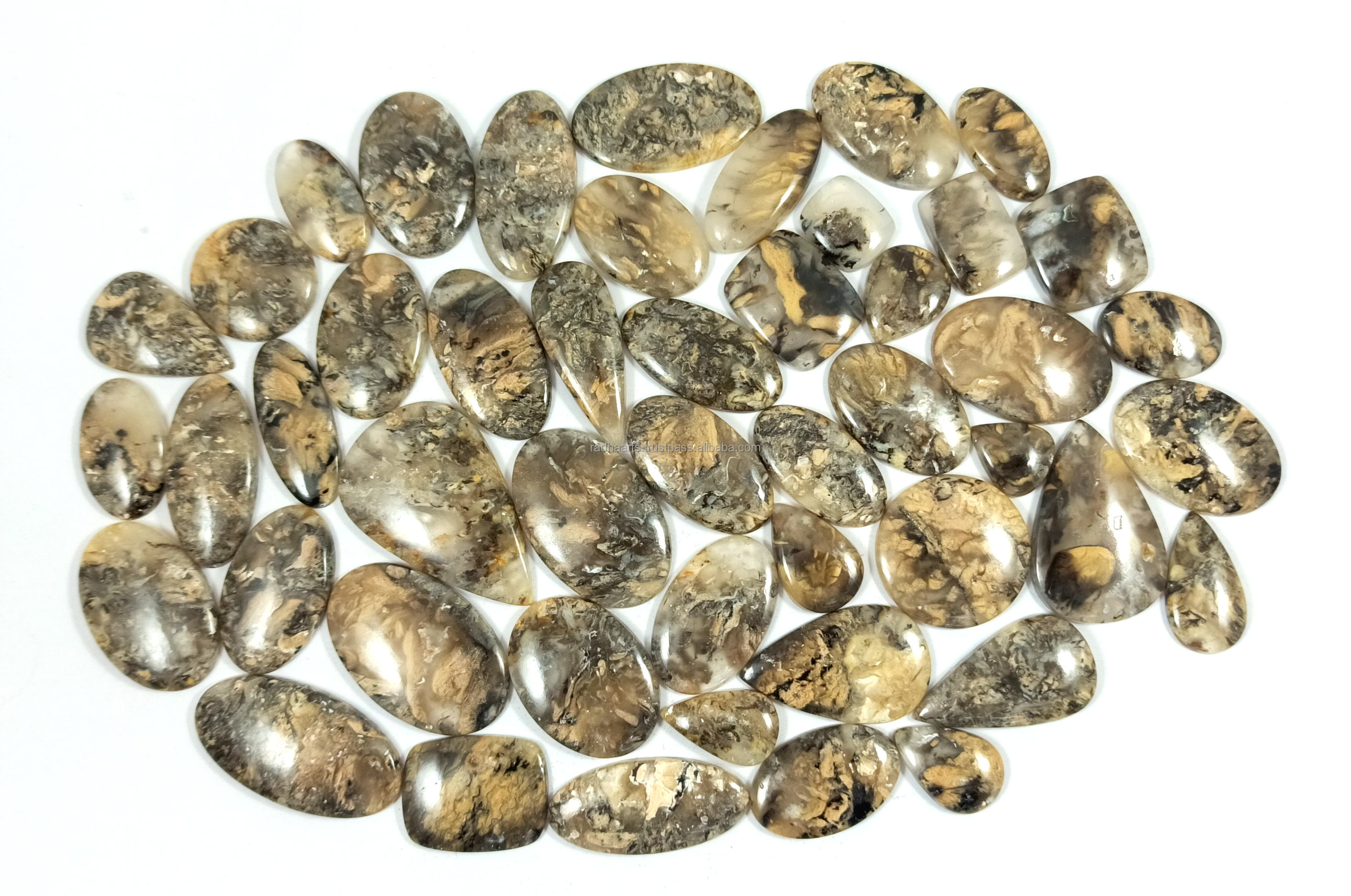 สีน้ำตาล