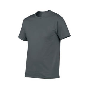 เสื้อยืดแขนสั้นผู้ชาย สีเทาเข้ม คอกลม ทรงปกติ สวมใส่สบาย ผ้าฝ้ายเจอร์ซีย์ถัก 100% สีพื้น ทรงโอเวอร์ไซส์ ระบายอากาศได้ดี น้ำหนัก 220 กรัม - Product Image 1