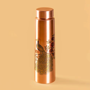 ขวดเบียร์ทองแดงลายพิมพ์และแกะสลักลายนกยูง ป้องกันการรั่วซึม ปลอดภัยสำหรับอาหาร ความจุขนาดใหญ่ ฝาแบบกด-ดึง - Product Image 4