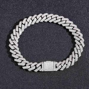 Bracelet chaîne cubaine en moissanite sur mesure de fabrication indienne pour les amateurs de hip-hop, disponible à prix d'exportation - Product Image 5