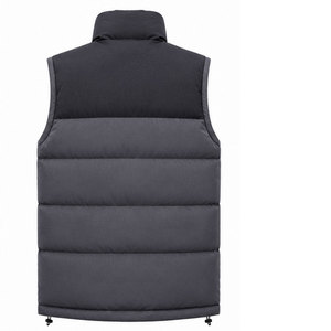 Veste sans manches d'hiver pour hommes en gros – Gilet matelassé isolé de qualité supérieure avec coutures durables et conception résistante au vent - Product Image 2
