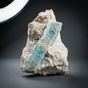 Aigue-marine polie de qualité supérieure, matrice de béryl, cristal naturel, fabrication de bijoux personnalisés, méditation, guérison des chakras, énergie. - Product Image 3