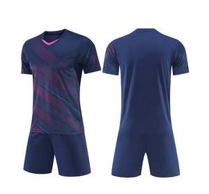 Camisetas de equipos de fútbol, estampados de fútbol, camisetas de ciclismo personalizadas para hombres, camisetas de fútbol con bordados. - Product Image 4