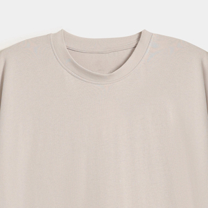 เสื้อยืดโอเวอร์ไซส์คอกลมสไตล์ฮิปฮอปสำหรับผู้ชาย ลายเรียบ ผ้าฝ้าย 100% เป็นมิตรกับสิ่งแวดล้อม รับสกรีนโลโก้ด้านหน้า ขายส่ง - Product Image 5