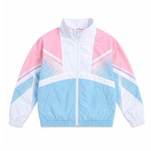 Ensemble de survêtement streetwear deux pièces pour le sport et la course, comprenant une veste coupe-vent réfléchissante en nylon froissé et un pantalon de jogging - Product Image 4