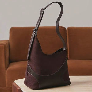 Sac à bandoulière mini en cuir Smart Carry - Product Image 1