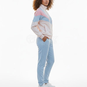 Ensemble de survêtement classique pour femme, fermeture éclair intégrale, vêtements de sport confortables avec tissu lisse pour l'entraînement - Product Image 4