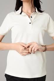 Polo pour femme en mélange de soie de qualité supérieure, texture tricotée fine et respirante, pièce élégante pour un look formel - Product Image 2