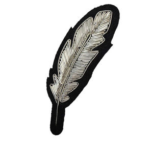 Meilleurs badges en toile brodés faits à la main, légers, avec logo personnalisé, style de haute qualité, couleurs 3D personnalisées - Product Image 2