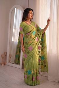 Sari en coton brodé de fleurs vertes avec bordure en dentelle, tenue traditionnelle indienne pour femmes, style décontracté, toutes saisons - Product Image 1