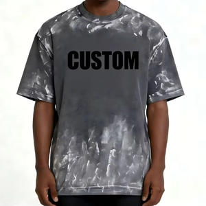 Camiseta de algodón de manga corta para hombre, corte regular, cuello redondo, estampado digital, logotipo frontal, lavado ácido, efecto desgastado - Product Image 4