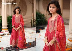 Conjunto de Kurti Largo Redondo para Niños de Alta Calidad con Bordado y Dupatta Estampada y Bordada, para Uso Ocasional, Proveedor Indio - Product Image 5