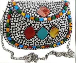 Circular Gold-Plated Zinc Alloy Clutch <b>Bag</b> With Black White Pattern And <b>Studs</b> Fashion Handbag - Product Image 2