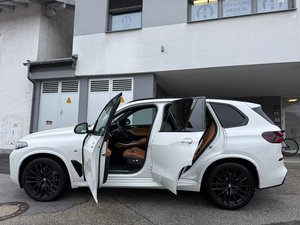 BMW X7 2024 – SUV de Lujo Premium de 7 Plazas con Características Avanzadas - Product Image 5