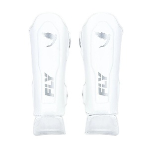 Protège-tibias professionnels Fly Leg Kick Pads avec logo et style personnalisés, fabriqués en cuir de vachette véritable, protection des jambes MMA Fly Shin Guards - Product Image 2