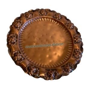 Plat de service de luxe en cuivre pur de haute qualité, motif gaufré, logo personnalisé, technique sur glaçure, pour la maison - Grande Vente - Product Image 1